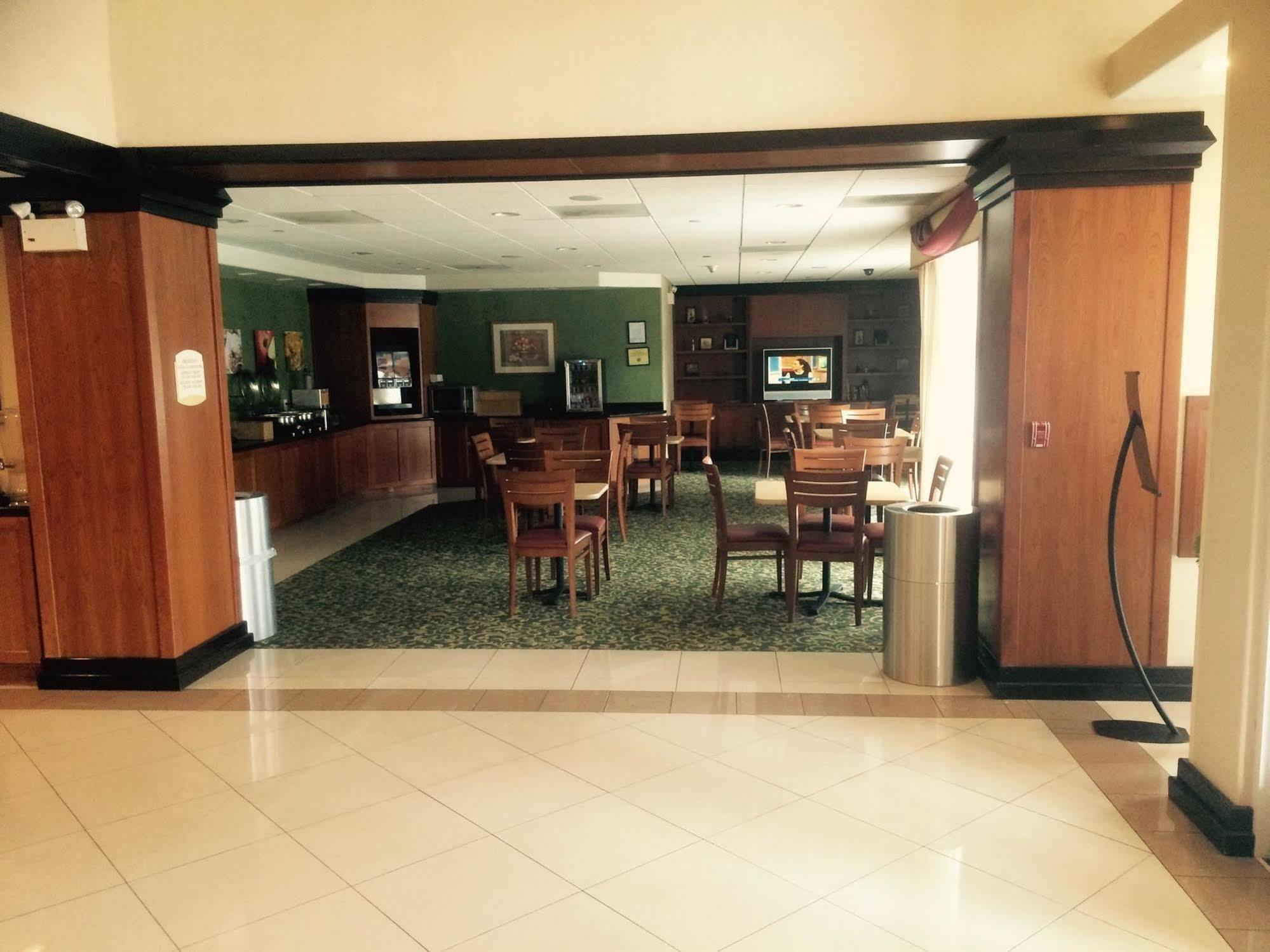 Fairfield Inn & Suites By Marriott Fairfield Napa Valley Area Экстерьер фото