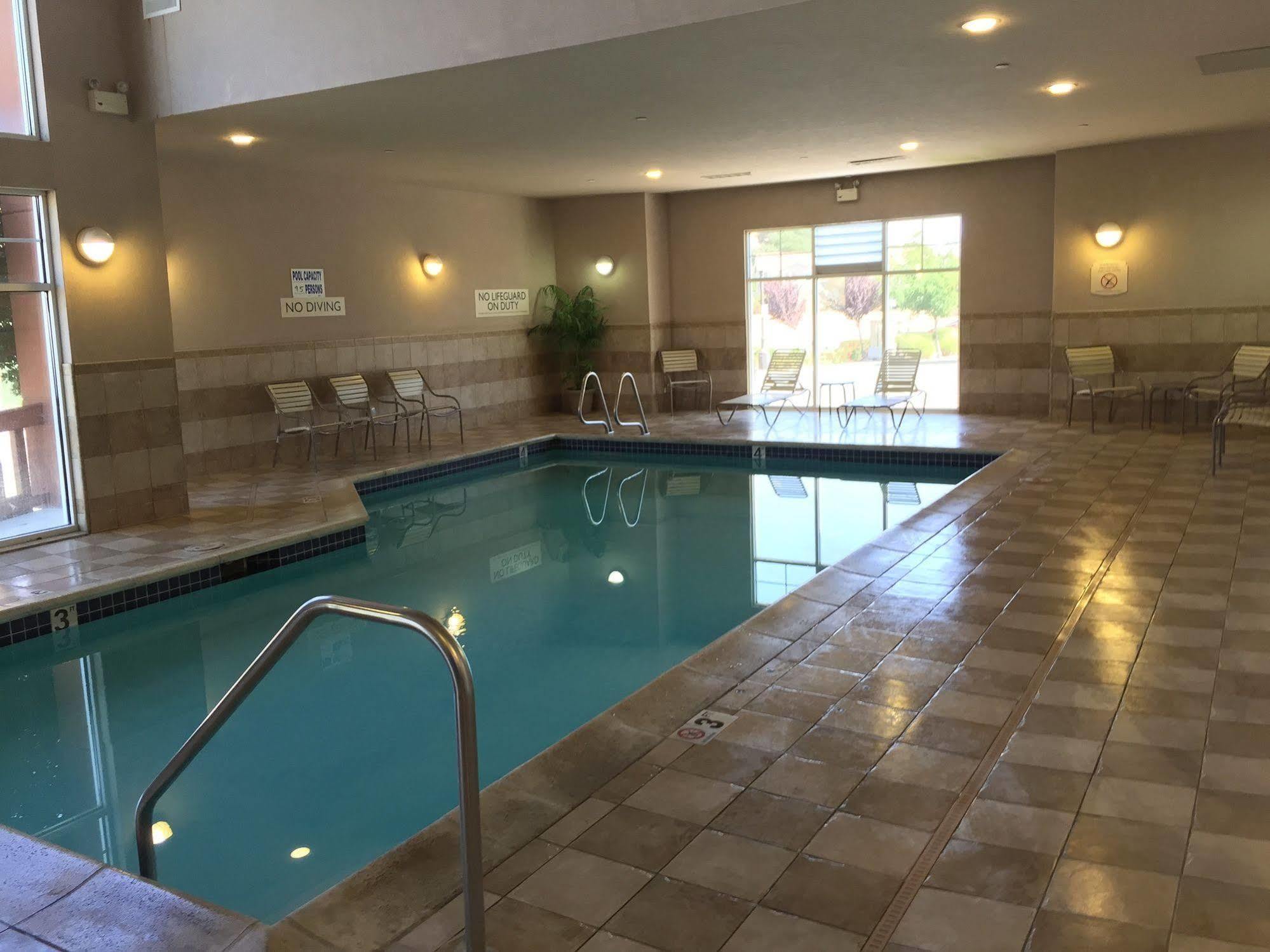Fairfield Inn & Suites By Marriott Fairfield Napa Valley Area Экстерьер фото