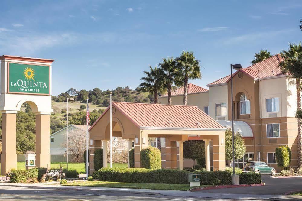 Fairfield Inn & Suites By Marriott Fairfield Napa Valley Area Экстерьер фото